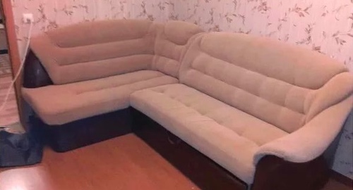 Перетяжка углового дивана. Черняховск